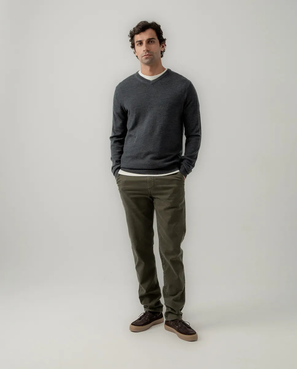 Jersey V neck merino gris oscuro | SCOTTA